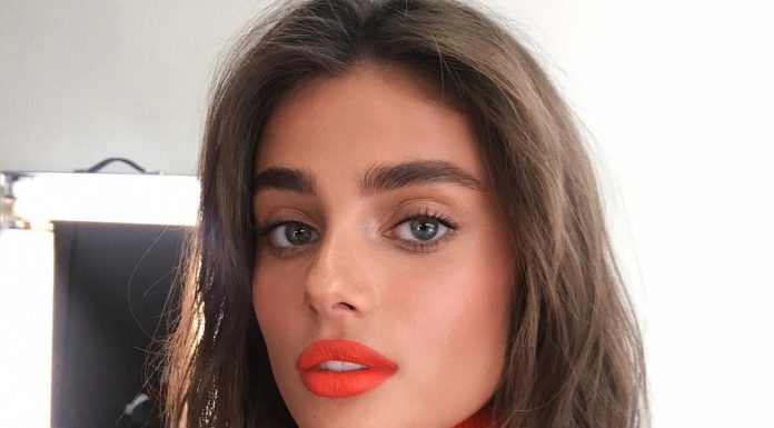 Boldest Celebrity Lip Colors You Need For Summer