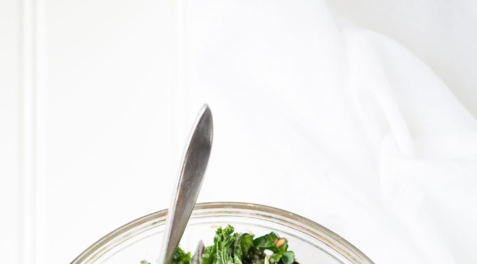 4 Ways to Heal Your Thyroid Naturally