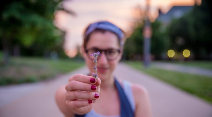 How to Style a Headband