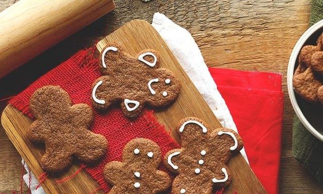 Minimalist Baker Makes the Best Gluten-Free and Vegan Christmas Cookies